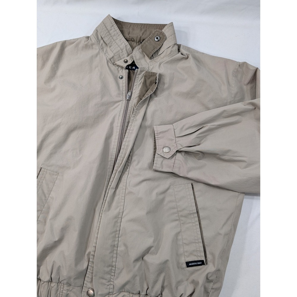 Members Only Vintage Mariner Jacket Size Medium MENS KHAKI BOATING WINDBREAKER